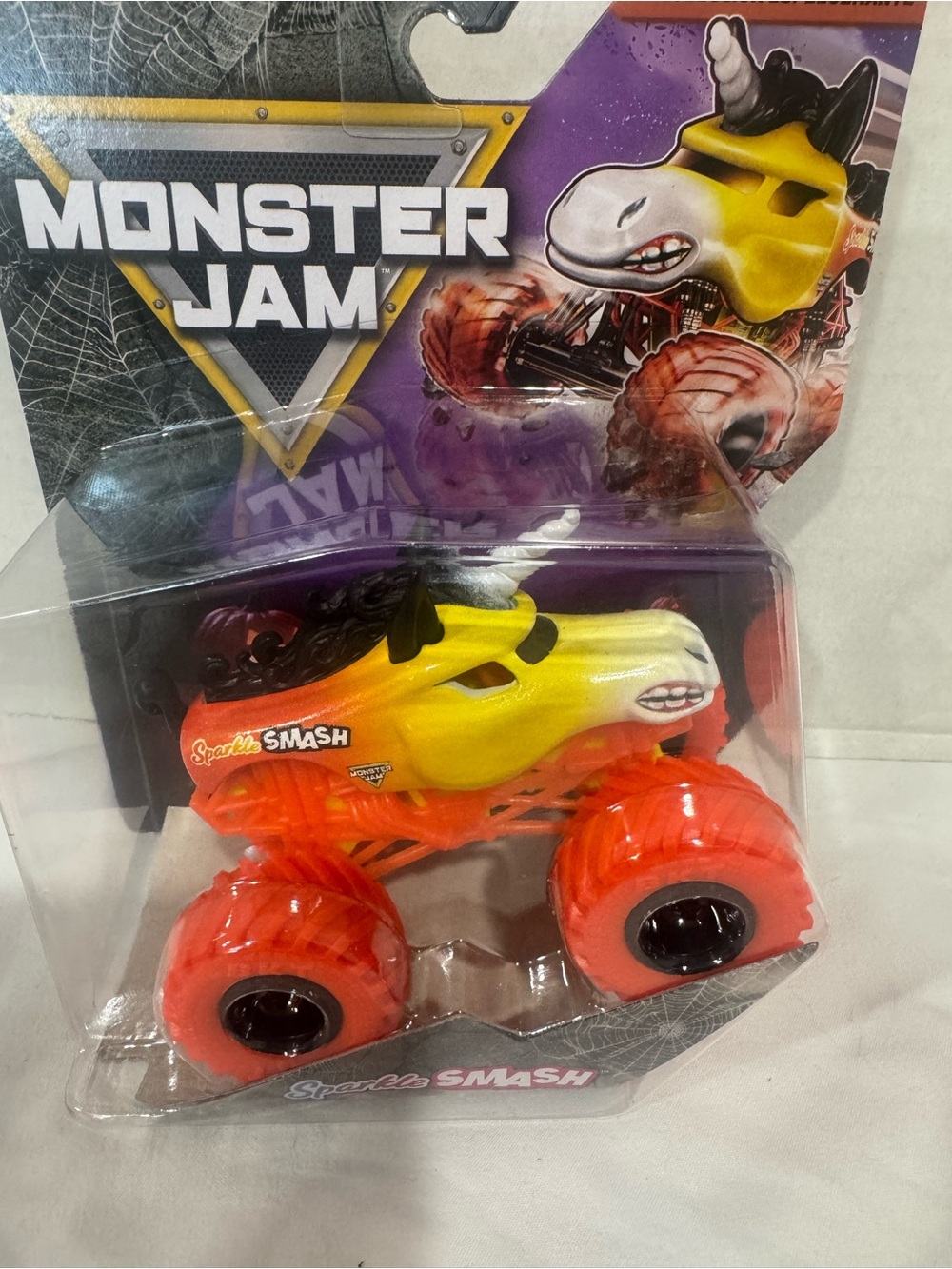 Sparkle Smash Monster Jam Spooky collection Toy